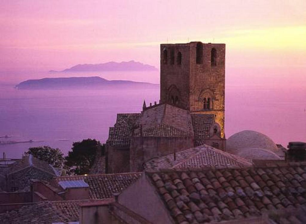Appartamenti Liberty Erice Buitenkant foto